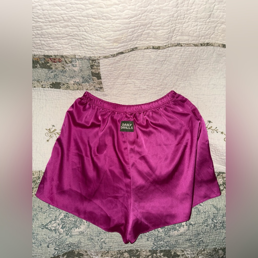 NWOT Daily Drills Pink/Purple Satin Shorts Size Small‎